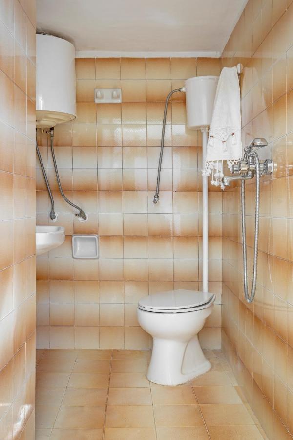 Hidden Gem Of , Traditional House & Patio Ferienhaus *